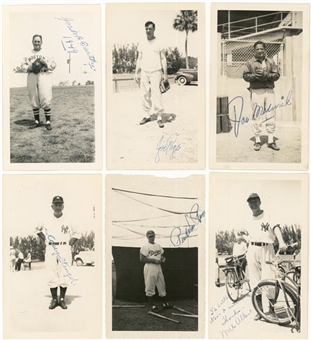 Lot of (25) Circa 1949 Signed 3.5"x6" Original Photographs Including Multiple Hall of Famers (Beckett PreCert)